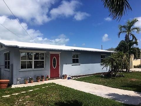 7964 Shark Dr, Marathon, FL 33050 photo 1