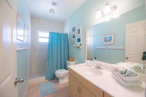 63 E Beach Rd, Tavernier, FL 33070 photo 19