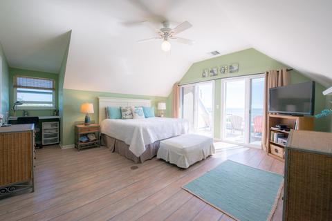 63 E Beach Rd, Tavernier, FL 33070 photo 11