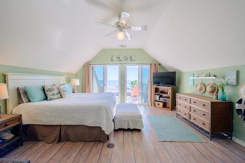 63 E Beach Rd, Tavernier, FL 33070 photo 10