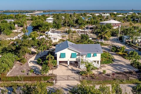 1650 Hellenga Dr, Big Pine Key, FL 33043 photo 2