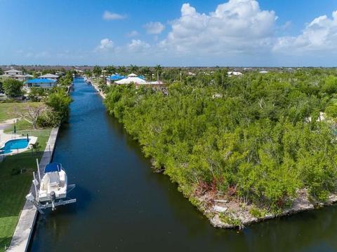 30894 Palm Dr, Big Pine Key, FL 33043 photo 6
