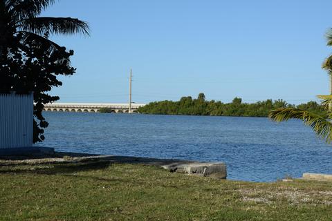 12 Beach Dr, Saddlebunch, FL 33040 photo 15