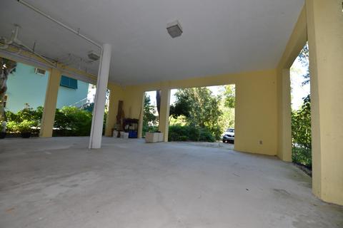 476 Beach Rd, Tavernier, FL 33070 photo 4