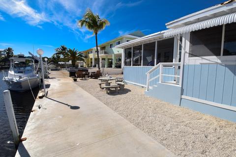 137 Grassy Rd, Key Largo, FL 33037 photo 3