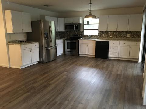 9 Dolphin Rd, Key Largo, FL 33037 photo 2