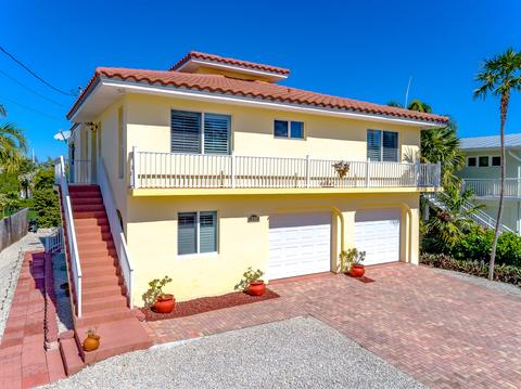 1099 Copa D Oro, Marathon, FL 33050 photo 1