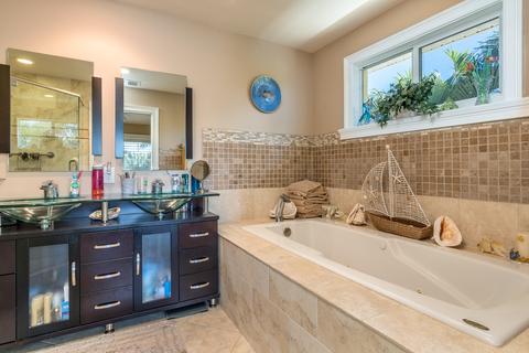 1099 Copa D Oro, Marathon, FL 33050 photo 13