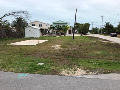 31506 Ave E, Big Pine, FL 33043 photo 2