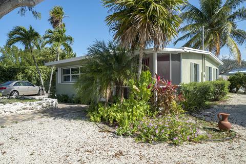 2026 Harbor Dr, Marathon, FL 33050 photo 1
