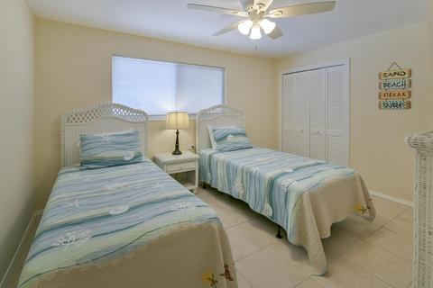 420 9th St #KEY colony, Key Colony Beach, FL 33051 photo 17