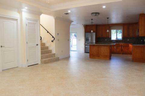 460 Sunset Dr, Key Largo, FL 33037 photo 9