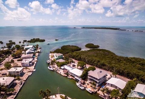 250 Apache St, Tavernier, FL 33070 photo 4