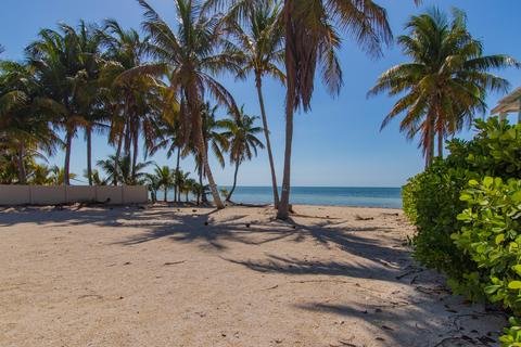 103 Sunset Dr, Matecumbe, FL 33036 photo 6