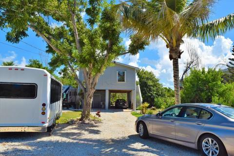 329 Avocado Ave, Marathon, FL 33050 photo 2