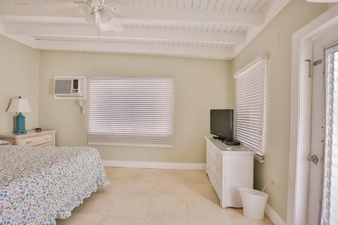 400 4th St, Key Colony, FL 33051 photo 10