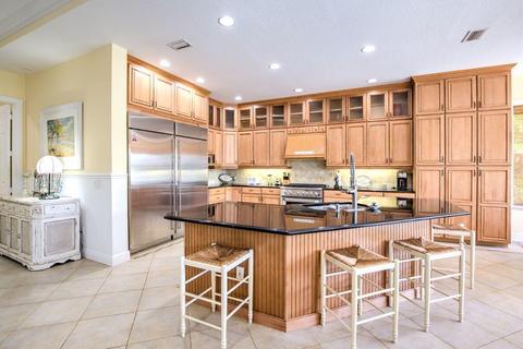 340 13th St #KEY colony, Key Colony Beach, FL 33051 photo 4