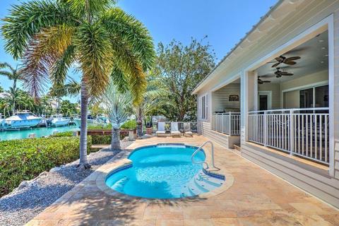 340 13th St #KEY colony, Key Colony Beach, FL 33051 photo 2