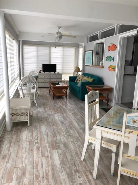 581 E Ocean Dr #8, Key Colony Beach, FL 33051 photo 11