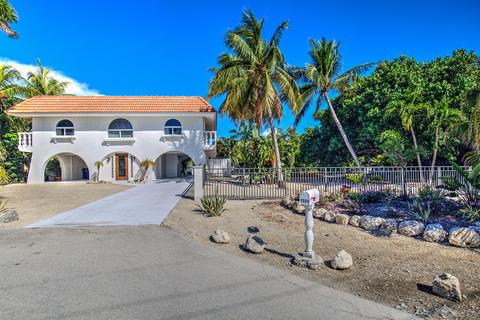 1505 Copa D Oro, Marathon, FL 33050 photo 1