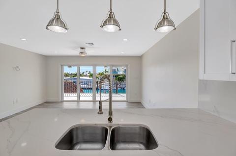 681 9th St #KEY colony, Key Colony Beach, FL 33051 photo 3