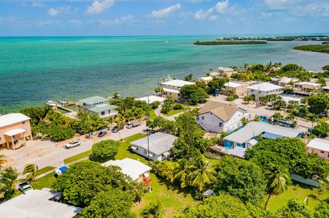 8083 Gulfstream Blvd, Marathon, FL 33050 photo 5