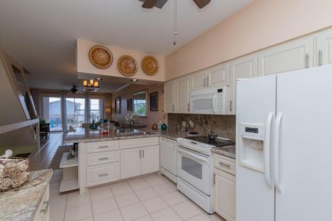 117 Coco Plum Dr #C2, Marathon, FL 33050 photo 11