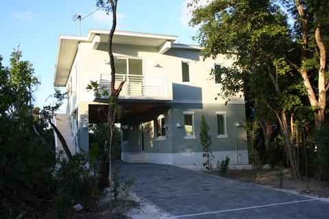 24 Coral Dr, Key Largo, FL 33037 photo 1