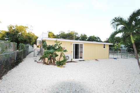 577 Boyd Dr, Key Largo, FL 33037 photo 2