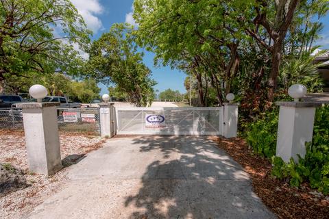229 Apache St, Tavernier, FL 33070 photo 17
