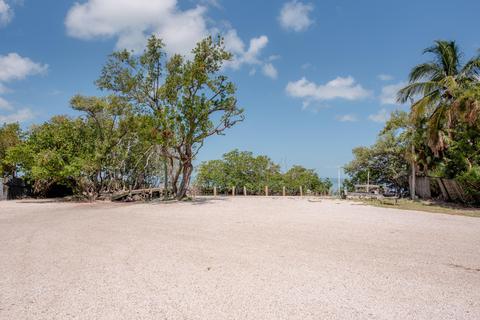 229 Apache St, Tavernier, FL 33070 photo 19