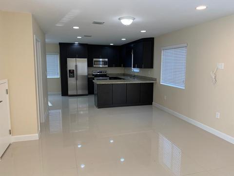 7 Coconut Dr, Key Largo, FL 33037 photo 4