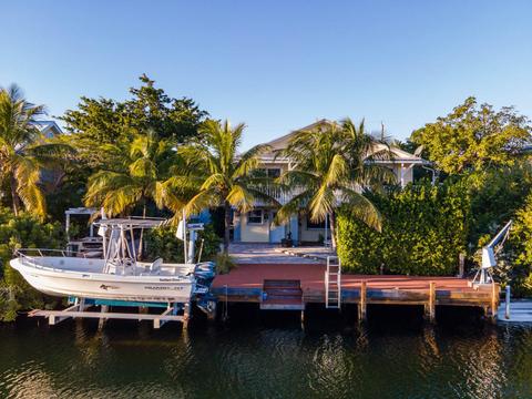 211 David Ln, Marathon, FL 33050 photo 4
