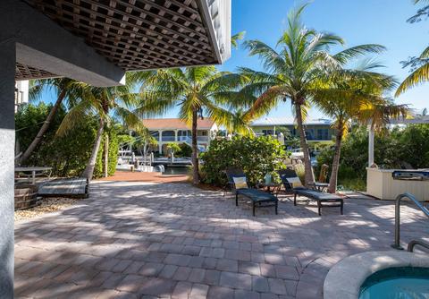 211 David Ln, Marathon, FL 33050 photo 9