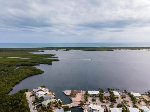 562 Ave A, Key Largo, FL 33037 photo 41