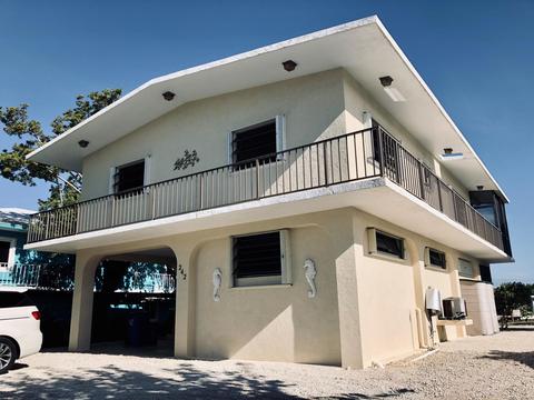 242 Apache St, Tavernier, FL 33070 photo 1