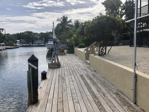 242 Apache St, Tavernier, FL 33070 photo 3