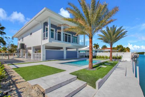 340 5th St, Key Colony, FL 33051 photo 3