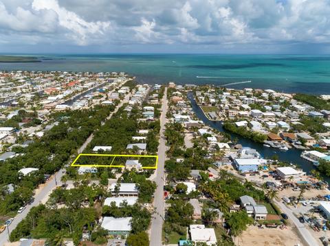 32 Seagate Blvd, Key Largo, FL 33037 photo 3