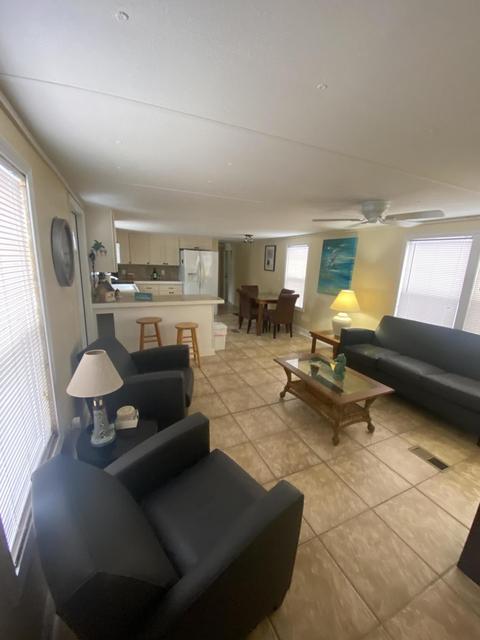 754 Largo Rd, Key Largo, FL 33037 photo 2