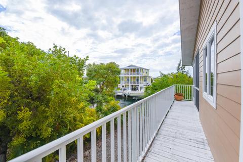 29540 Flying Cloud Ave, Big Pine Key, FL 33043 photo 2