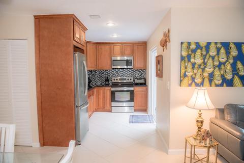 43 Sunset Ct, Key Largo, FL 33037 photo 9