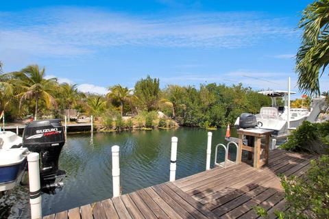 29049 Rose Dr, Big Pine Key, FL 33043 photo 3