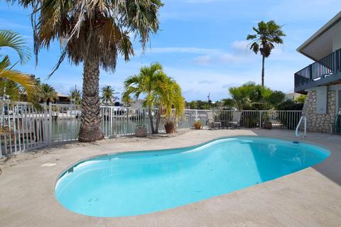 356 Stirrup Key Blvd, Marathon, FL 33050 photo 13