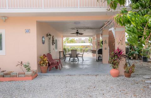 43 Orange Dr, Key Largo, FL 33037 photo 3