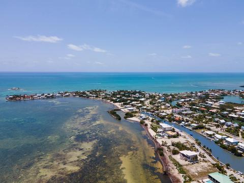 116 Sunrise Dr, Marathon, FL 33050 photo 41