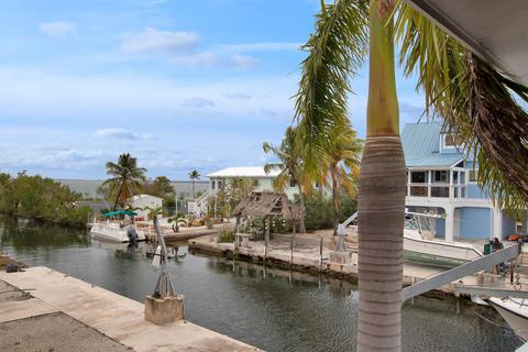 3865 Sunset Dr, Big Pine Key, FL 33043 photo 17