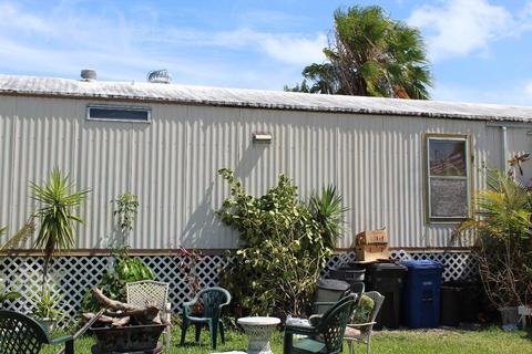 9 Dolphin Rd, Key West, FL 33040 photo 2