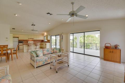 712 E Copa D Oro, Marathon, FL 33050 photo 3