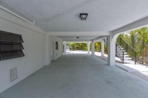 712 E Copa D Oro, Marathon, FL 33050 photo 9